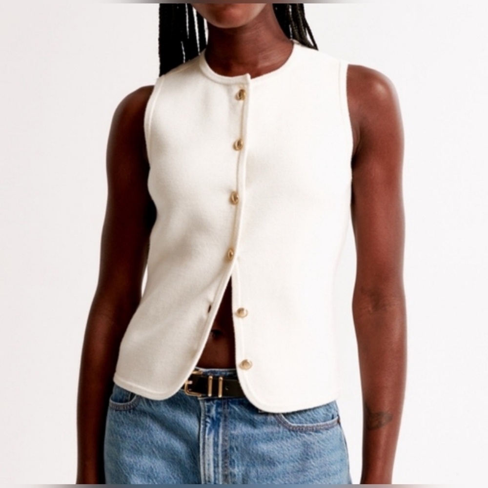 Abercrombie & Fitch white vest with gold buttons